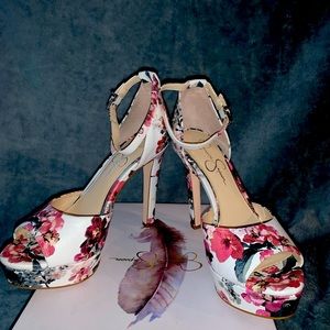 Jessica Simpson JS-BEEYA